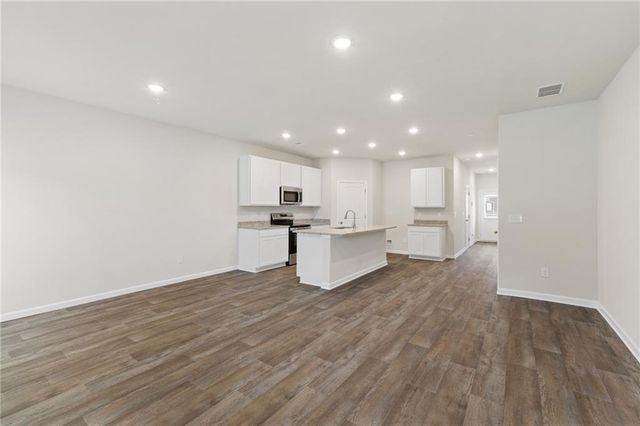 8316 Columbia Court, Palmetto, GA 30268