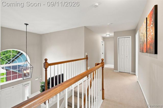 8062 Pickering Place, Westland, MI 48185