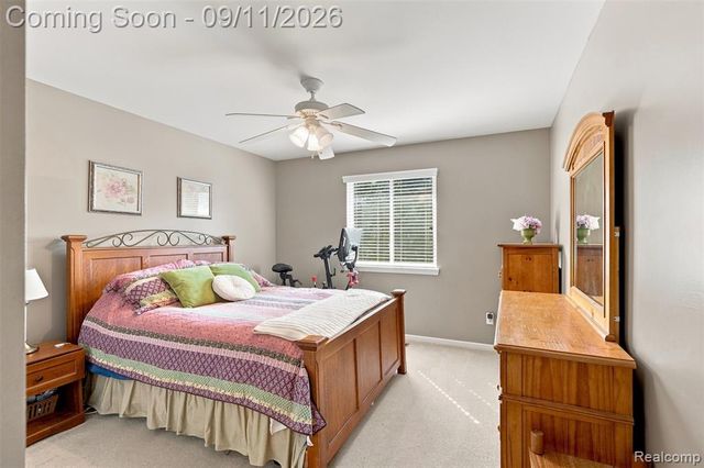 8062 Pickering Place, Westland, MI 48185