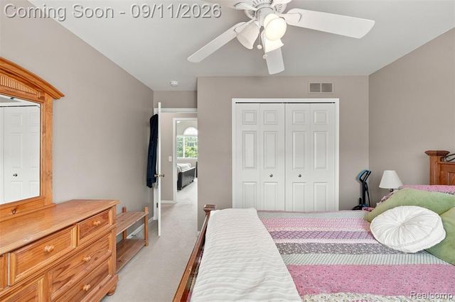 8062 Pickering Place, Westland, MI 48185