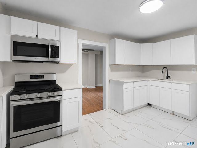 56 Evergreen Avenue, New London, CT 06320