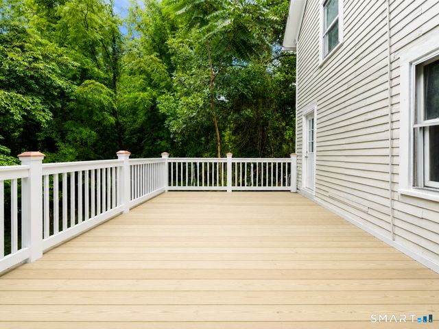 56 Evergreen Avenue, New London, CT 06320