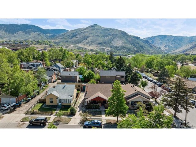 1106 Cheyenne St, Golden, CO 80401
