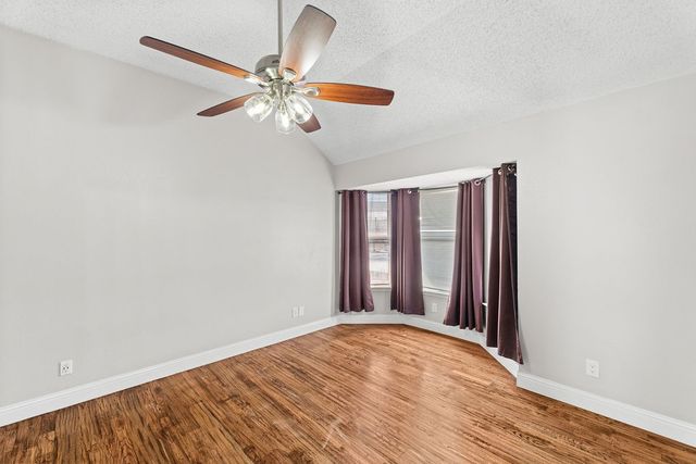 622 Mission Hills Drive, Arlington, TX 76018