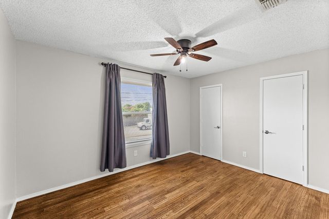 622 Mission Hills Drive, Arlington, TX 76018