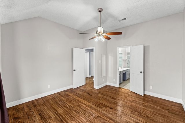 622 Mission Hills Drive, Arlington, TX 76018