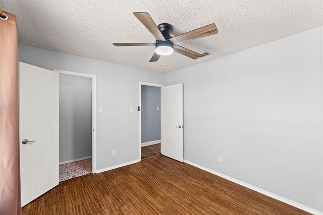 622 Mission Hills Drive, Arlington, TX 76018