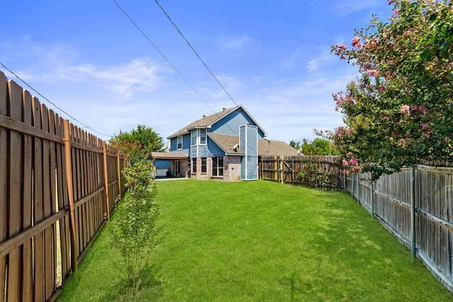 622 Mission Hills Drive, Arlington, TX 76018