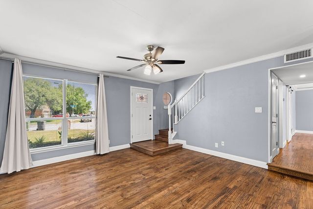 622 Mission Hills Drive, Arlington, TX 76018