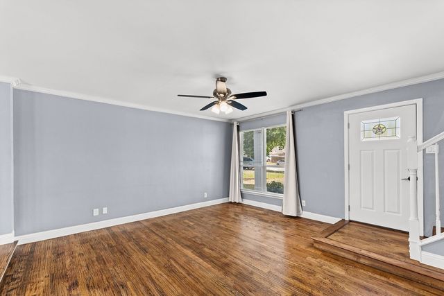 622 Mission Hills Drive, Arlington, TX 76018