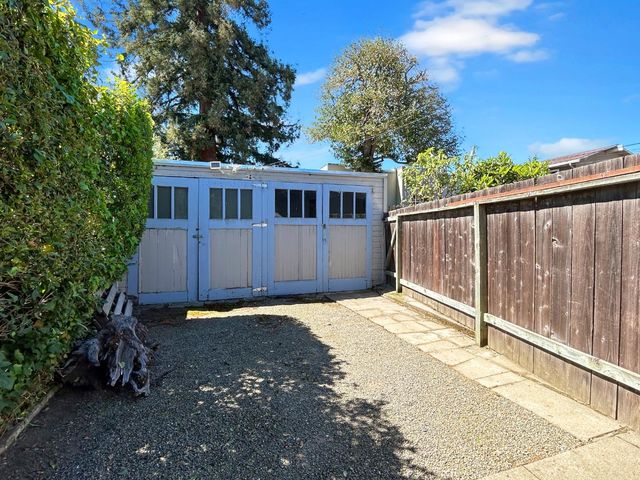 811 Highland Avenue, San Mateo, CA 94401