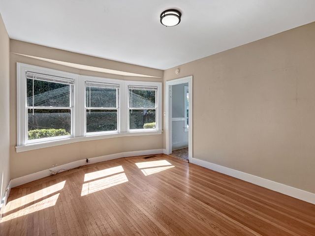 811 Highland Avenue, San Mateo, CA 94401