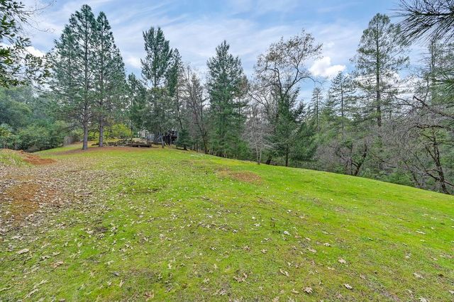 1149 Swanson Ln, Colfax, CA 95713