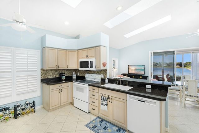 106 MAGNOLIA WAY, Bradenton, FL 34209