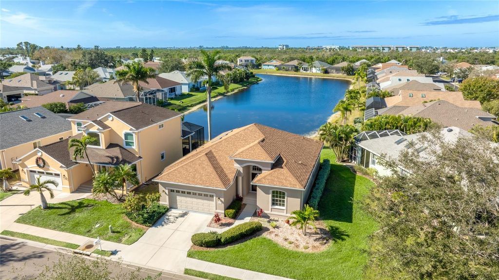 Image 6 of property listing at 106 MAGNOLIA WAY, Bradenton, FL 34209