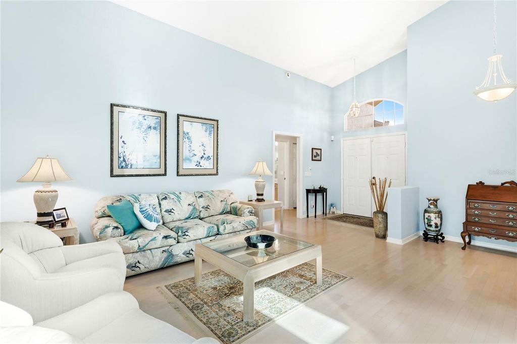 Image 7 of property listing at 106 MAGNOLIA WAY, Bradenton, FL 34209