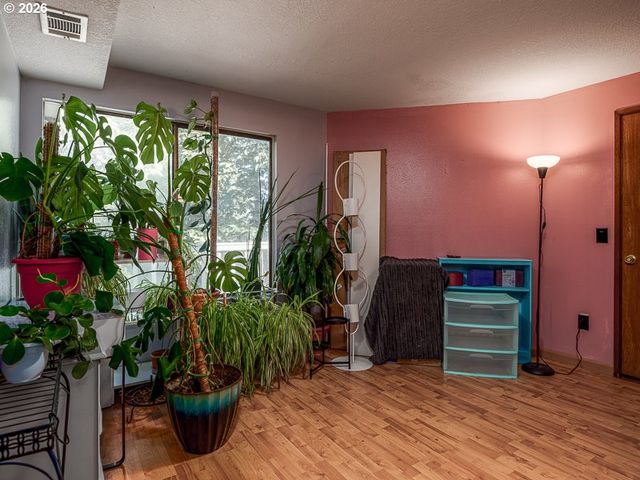 11896 Se KEHRLI Dr, Milwaukie, OR 97222