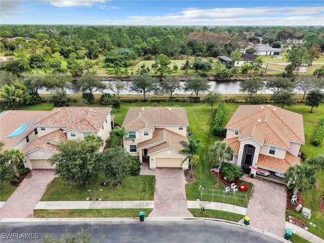 2374 Heydon CIR E, Naples, FL 34120