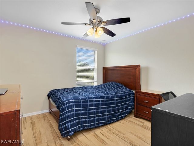 2374 Heydon CIR E, Naples, FL 34120