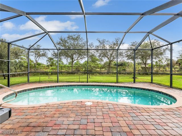 2374 Heydon CIR E, Naples, FL 34120