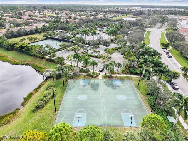 2374 Heydon CIR E, Naples, FL 34120