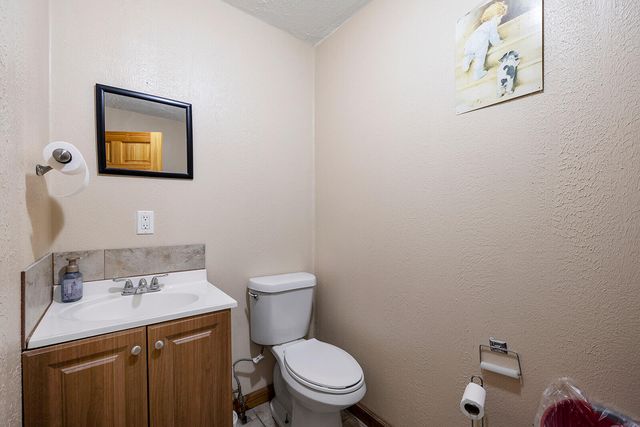 1302 Shull Street, Ava, MO 65608