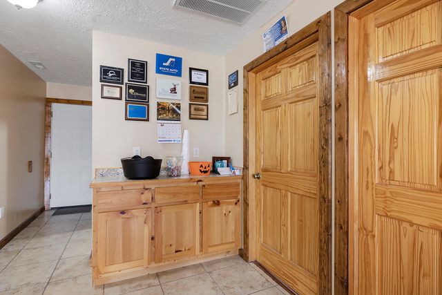 1302 Shull Street, Ava, MO 65608