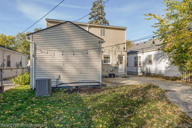 1964 Almont Street, Ferndale, MI 48220