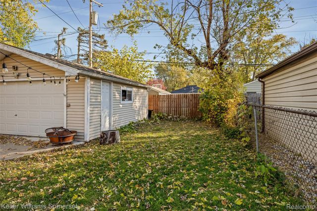 1964 Almont Street, Ferndale, MI 48220