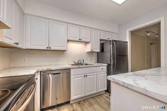 900 Mix Avenue 79, Hamden, CT 06514