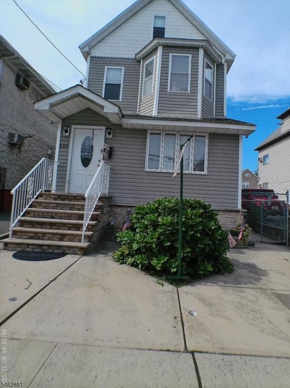 608 Adams Ave, Elizabeth City, NJ 07201 — exterior