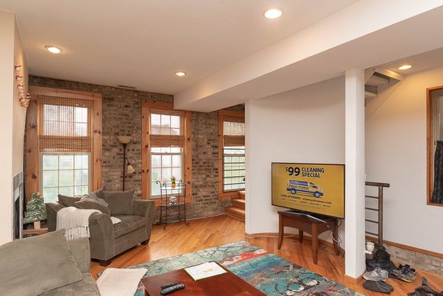 1307 N GREENVIEW Avenue 3F, Chicago, IL 60642