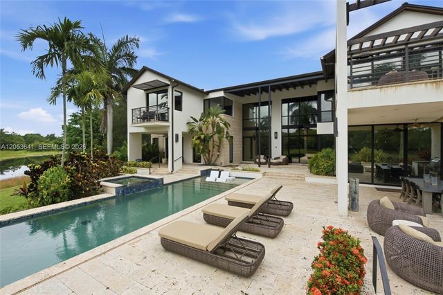 3714 Pine Lake Dr, Weston, FL 33332