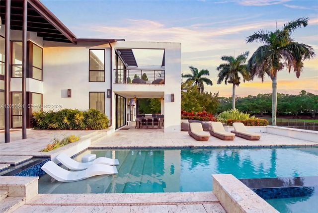 3714 Pine Lake Dr, Weston, FL 33332