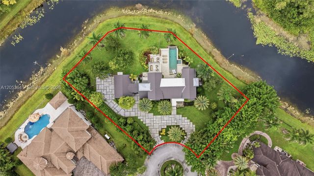 3714 Pine Lake Dr, Weston, FL 33332