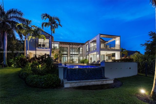 3714 Pine Lake Dr, Weston, FL 33332