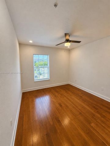 1440 Pennsylvania Ave 5, Miami Beach, FL 33139