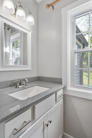 1606 Coffelt Avenue, Davenport, IA 52803