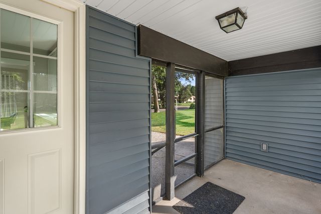 1606 Coffelt Avenue, Davenport, IA 52803