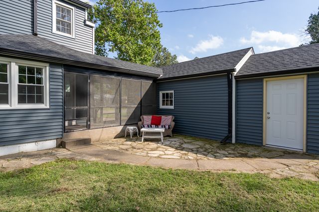 1606 Coffelt Avenue, Davenport, IA 52803