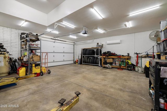 3024 W WAGONER Road, Phoenix, AZ 85053