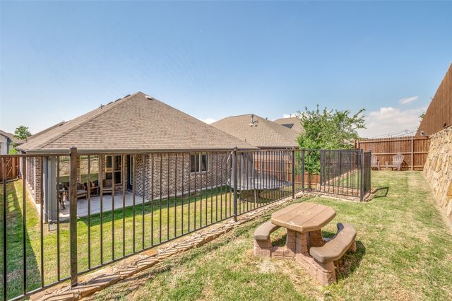 1217 Porter Lane, Mckinney, TX 75071