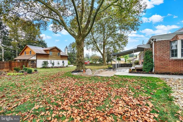 398 EDGEHILL RD, York, PA 17403
