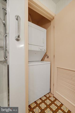 398 EDGEHILL RD, York, PA 17403