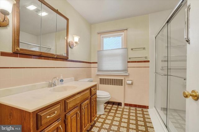 398 EDGEHILL RD, York, PA 17403