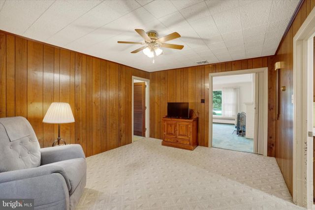 398 EDGEHILL RD, York, PA 17403