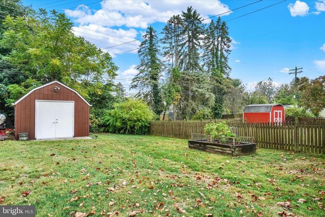 398 EDGEHILL RD, York, PA 17403