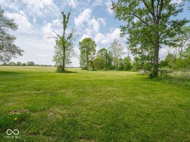 5784 N 600 E, Greenfield, IN 46140