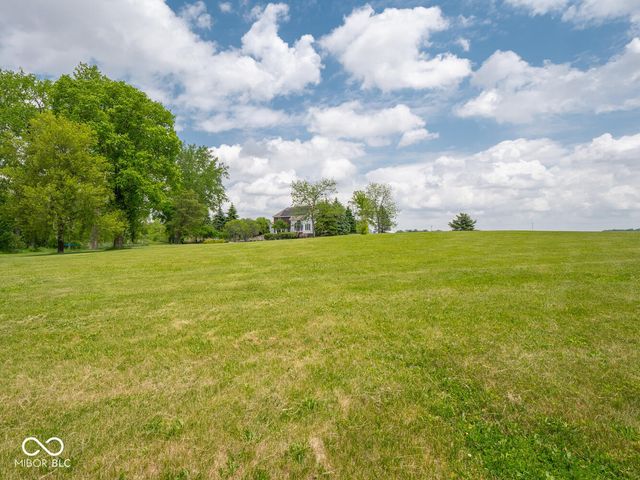 5784 N 600 E, Greenfield, IN 46140