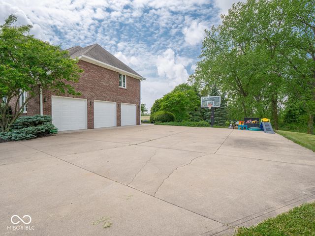 5784 N 600 E, Greenfield, IN 46140